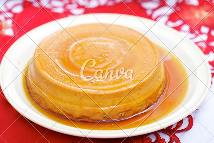 盘子美味饮食圆形焦糖特写甜食摄影食品高清图片 - canva可画